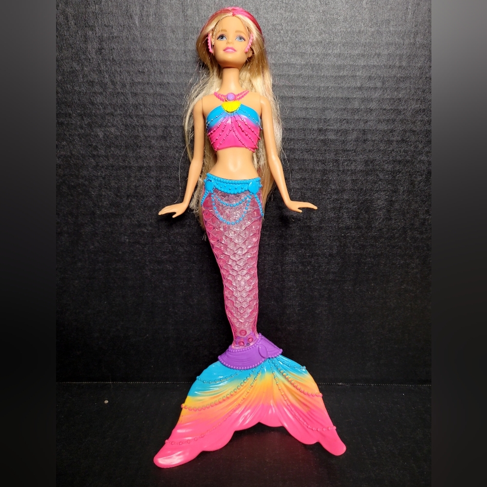 2000s Barbie With Clothes Lot